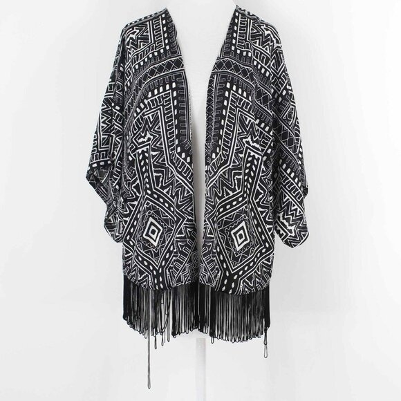 INC Sz L Black White Kimono Sleeve Fringe Detail Open 100% Polyester Wrap - Picture 2 of 5